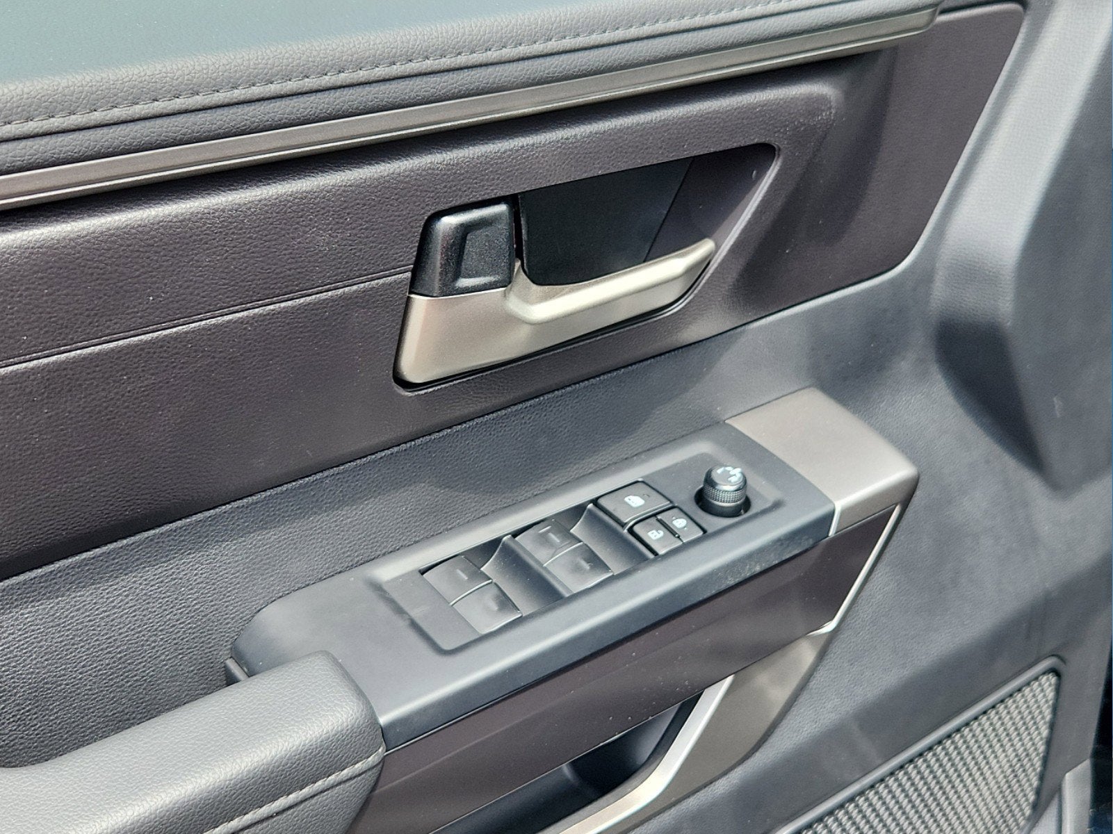 2023 Toyota Tundra 4WD SR5