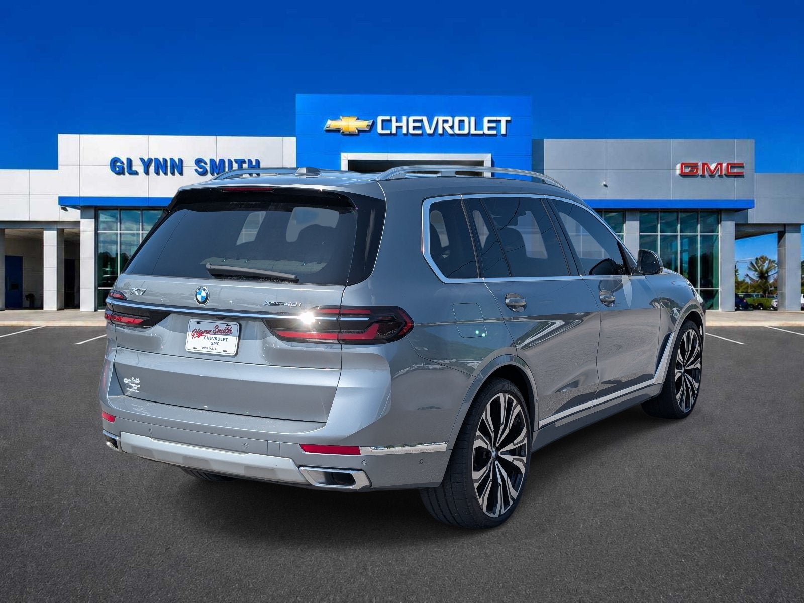 2025 BMW X7 xDrive40i