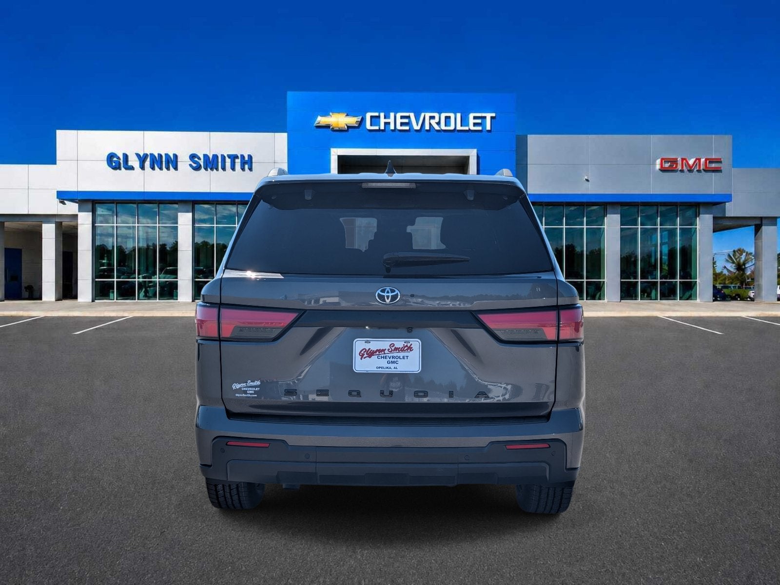 2024 Toyota Sequoia SR5