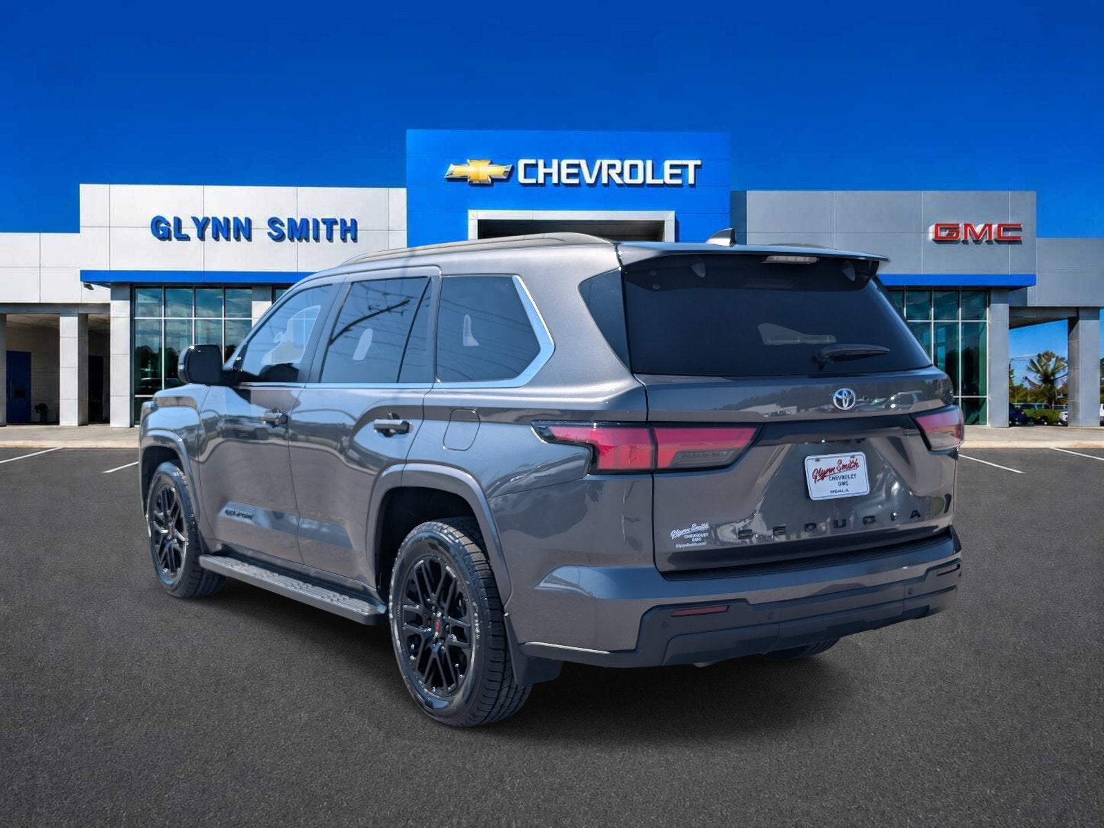 2024 Toyota Sequoia SR5