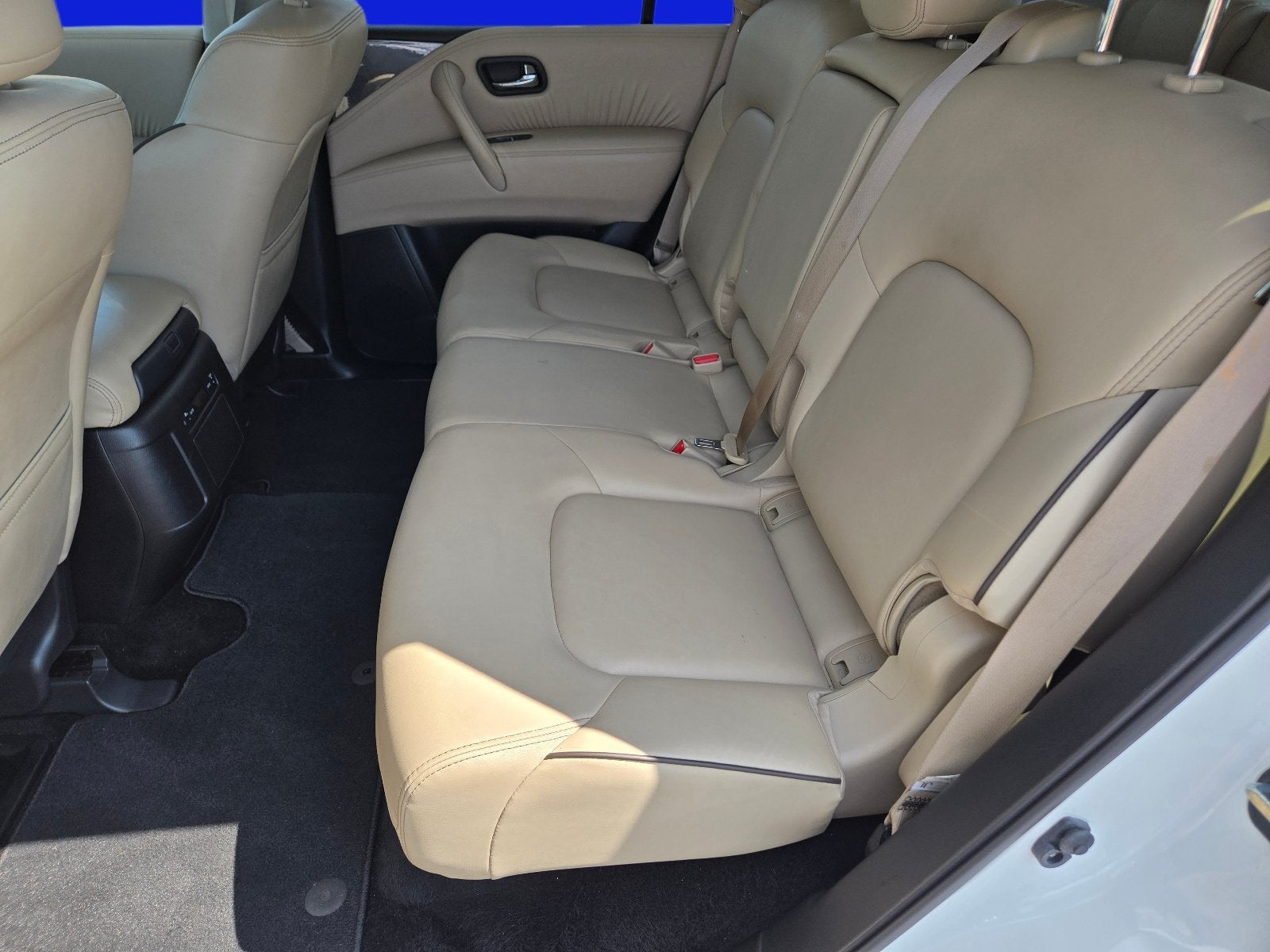 2024 Nissan Armada SV