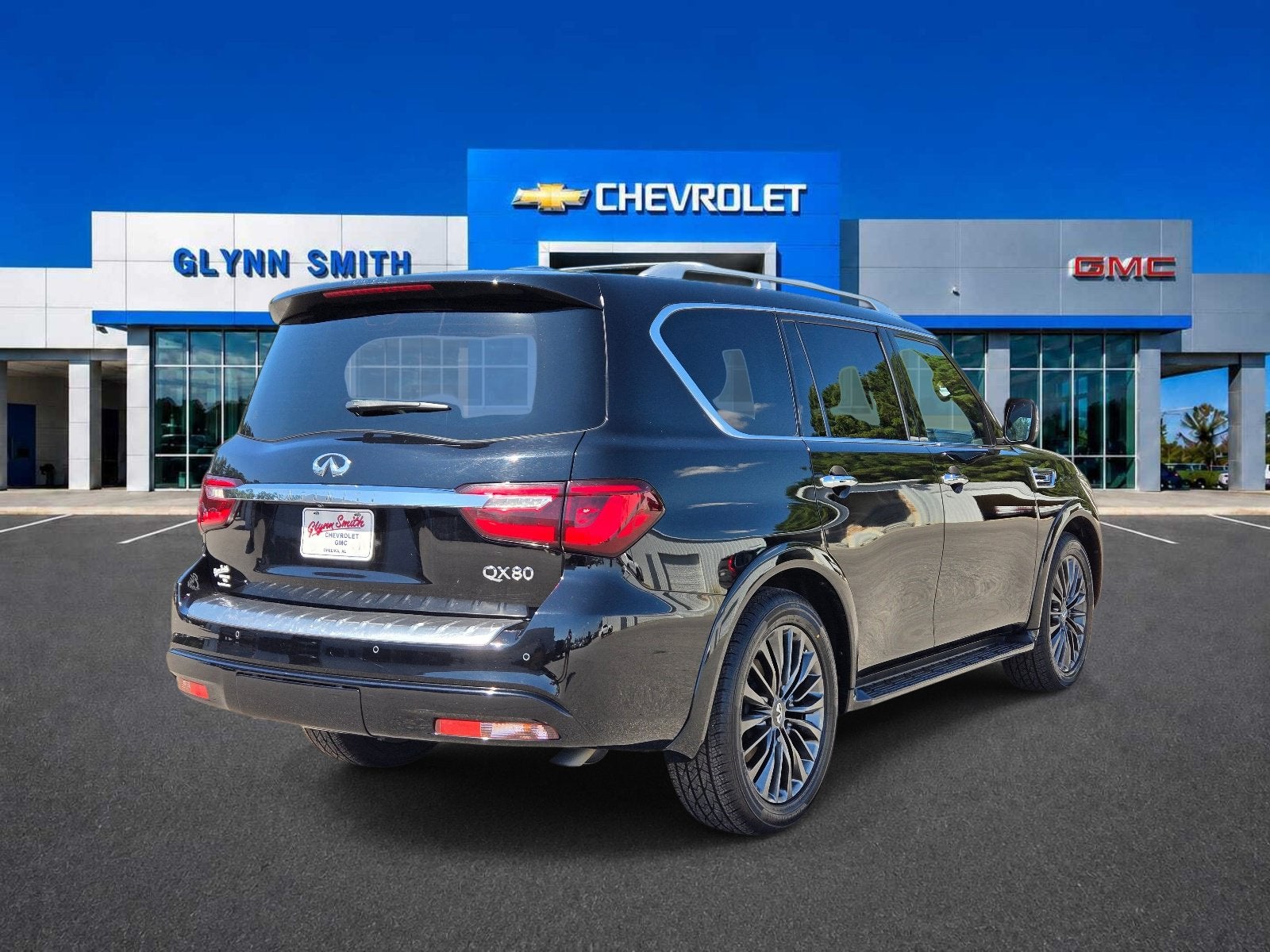 2023 INFINITI QX80 SENSORY