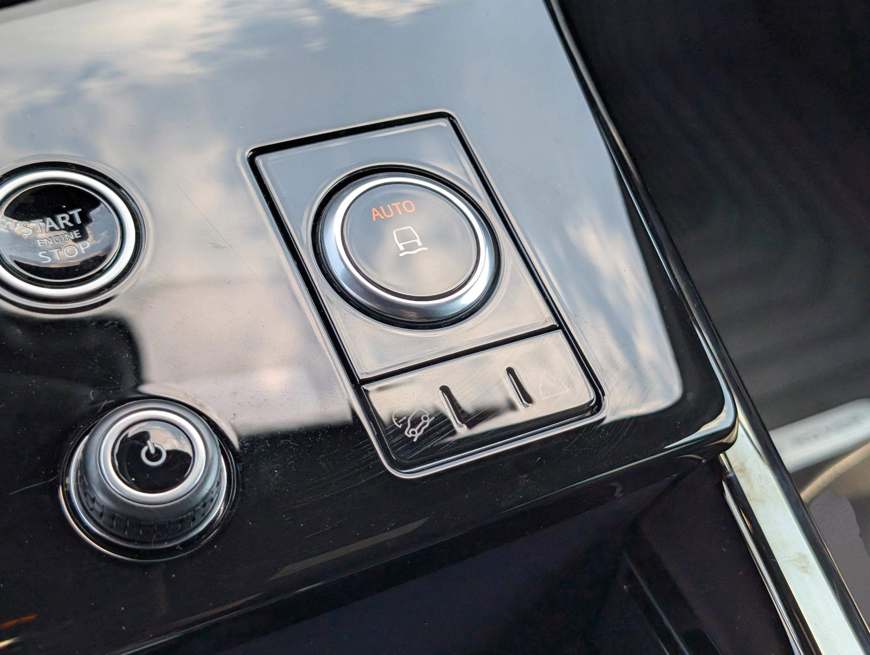 2023 Land Rover Range Rover Sport SE