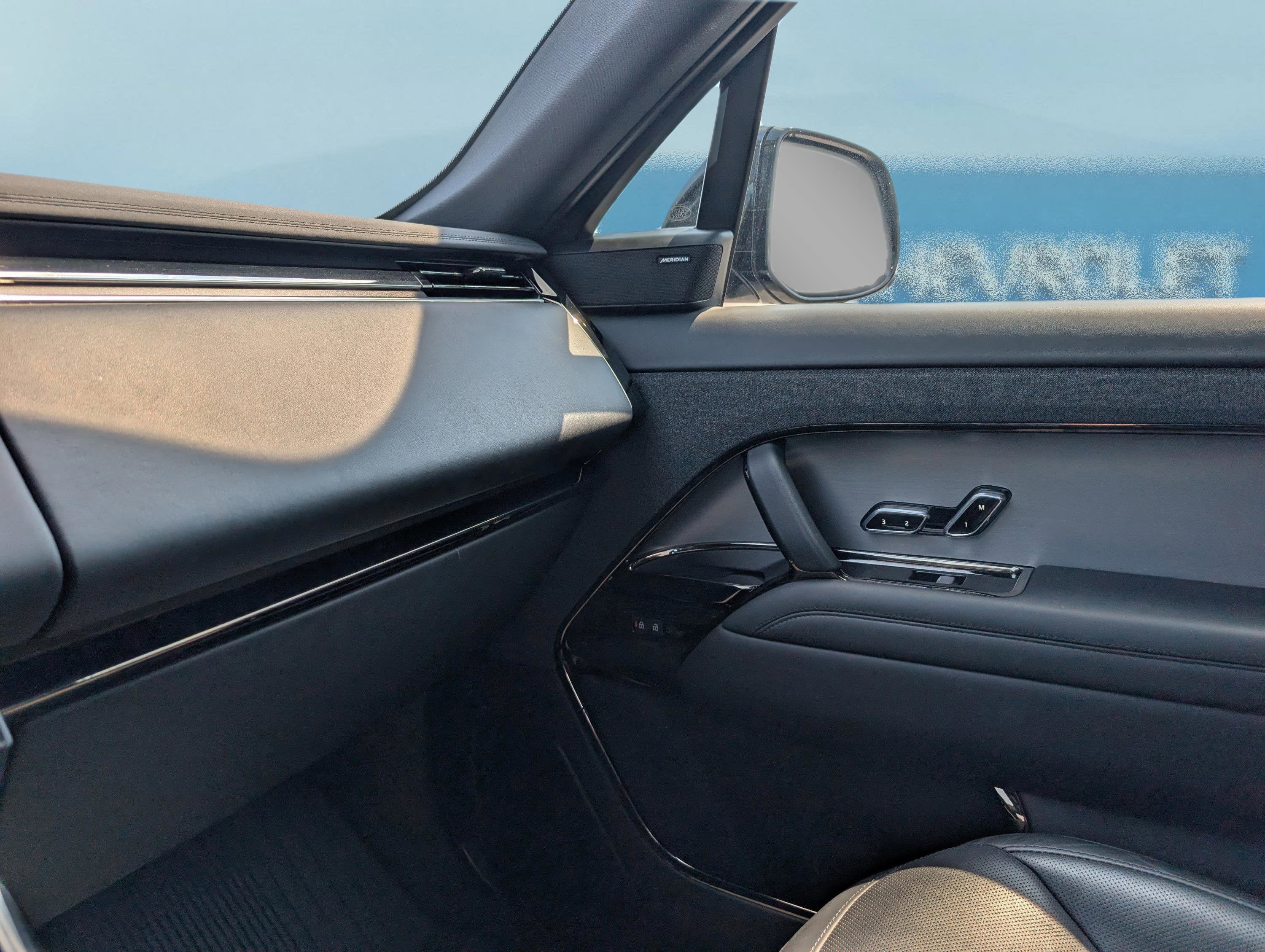 2023 Land Rover Range Rover Sport SE