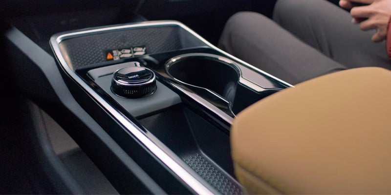 2026 Equinox Features OPELIKA, AL