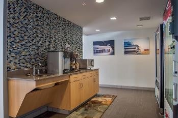 Coffee & Cold Drink Bar